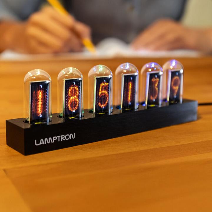 Actual product image Lamptron CT625 All-In-One Controller, 6x IPS - schwarz (6 Fan)