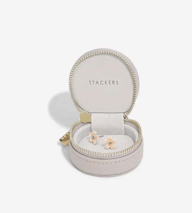 Actual product image Stackers Oyster Box