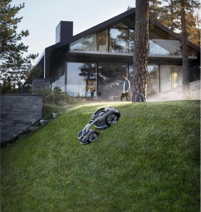 Produktbild Husqvarna 435X AWD (3500 m², Begrenzungskabel)