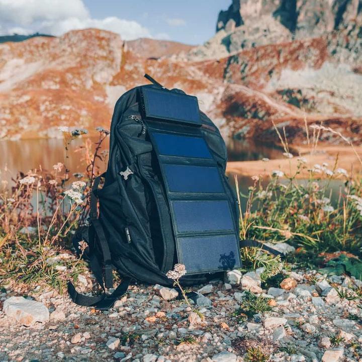 Produktbild Sunslice Tragbare Solar-Batterie 8W "Electron" (10000 mAh, 8 W, 20 Wh)