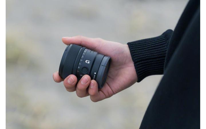Actual product image Sony E 15 mm F1.4 G - (EU) (Sony E, APS-C / DX)