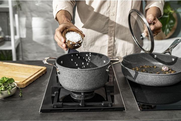 Actual product image Ballarini 75002-826-0 Saucepan 2 67 l Round Grey (20 cm, Pot, Aluminium)