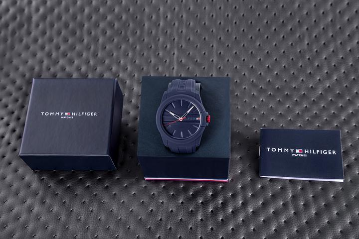 Image du produit Tommy Hilfiger Neo Herrenuhr 1792122 + BOX