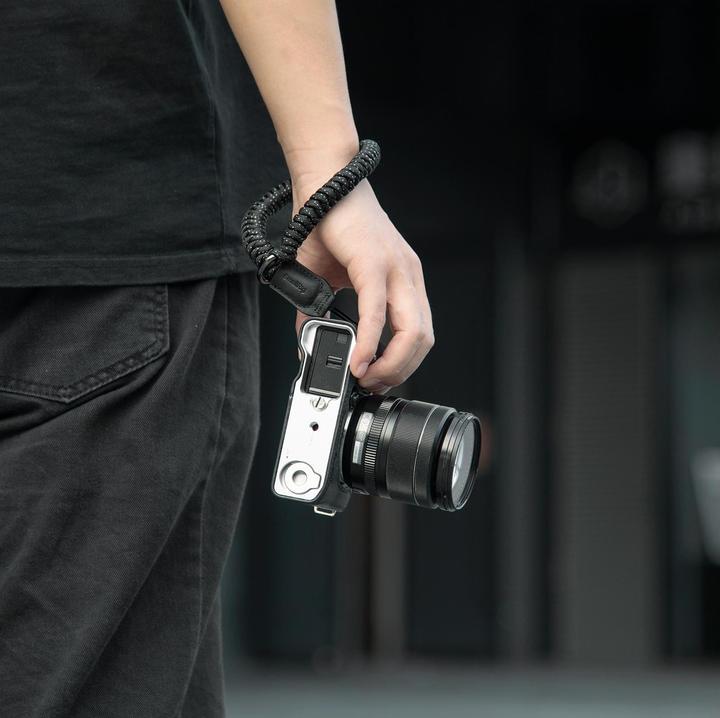 Produktbild SmallRig 4879 Camera Leather Half Case Kit (Kamera Bereitschaftstasche)