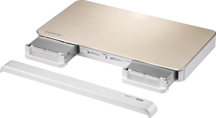 Actual product image QNAP HS-453DX-8G (0 TB)