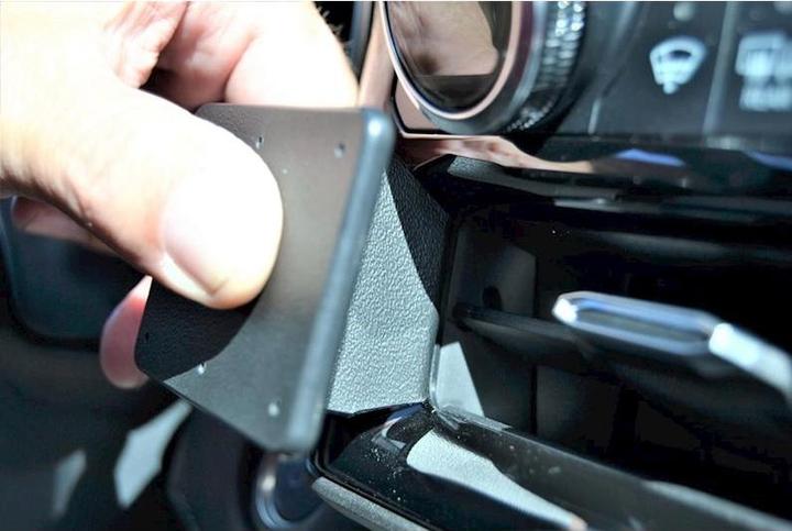 Actual product image Brodit 855618 Car mount Toyota Highlander 20-