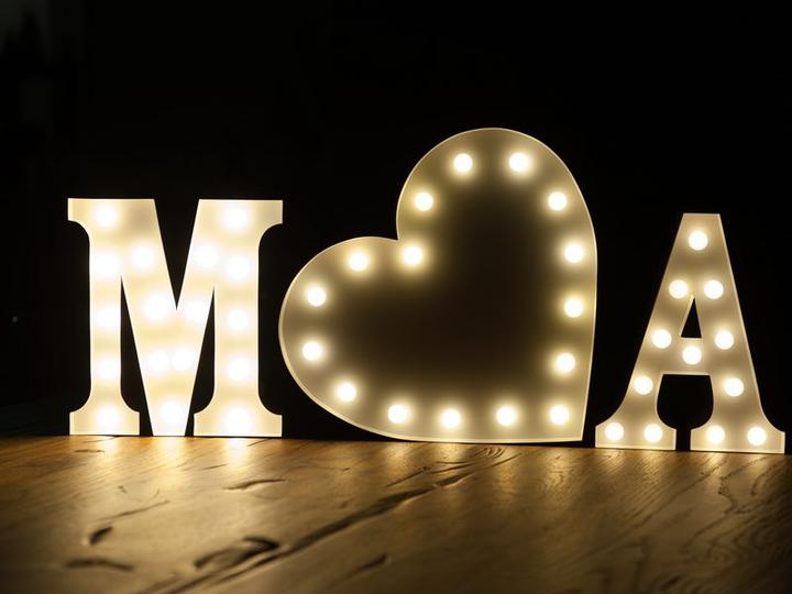 Produktbild Vegas Lights Buchstabe M