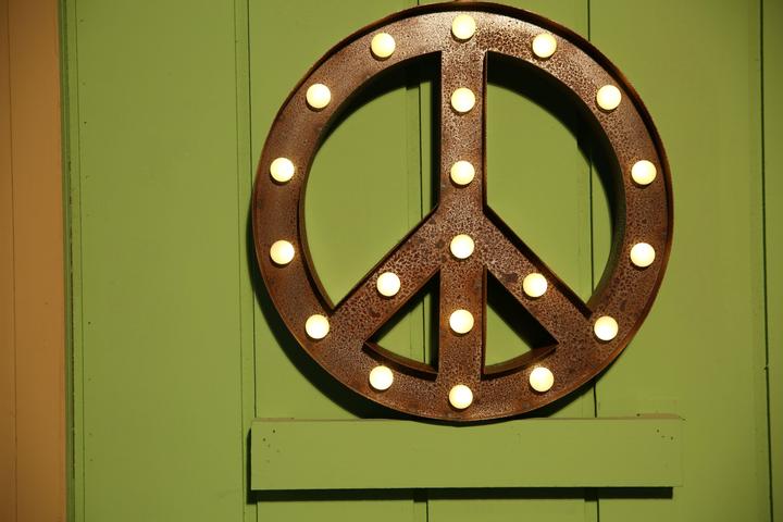 Produktbild Vegas Lights Symbol Peace