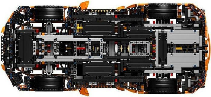 Actual product image LEGO Porsche 911 GT3 RS (42056, LEGO Technic)