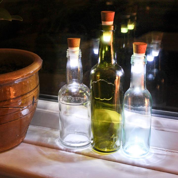 Actual product image Suck UK Bottle Light (0.02 m)