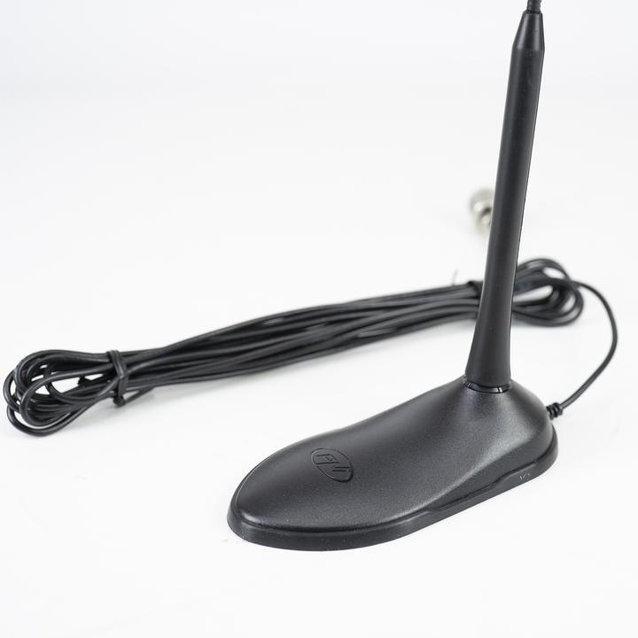 Image du produit PNI CB Escort HP 8900 ASQ paquet radio, 12-24 V + Extra 45 antenne CB avec embase magnétique