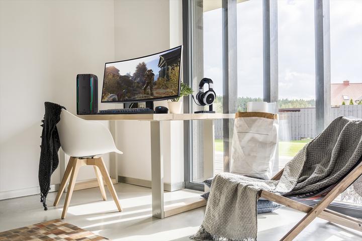 Image du produit Corsair ONE i160 (Intel Core i9-9900K, 32 Go, 480 Go, GeForce RTX 2080 Ti)