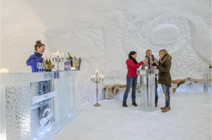 Produktbild Gutschein, Ski-Tagespass & Fondue im Iglu