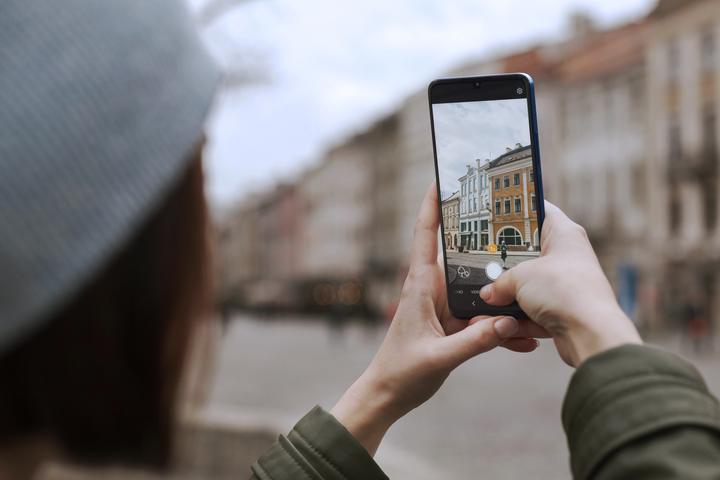 Produktbild TCL 505 (128 GB, Space Grey, 6.75", Dual SIM, 50 Mpx, 4G)