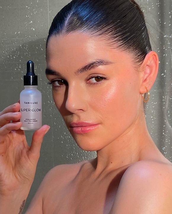 Produktbild Tan-Luxe Super Glow Gesicht 30 ml Natürlich Frauen (Selbstbräunungsserum, 30 ml)