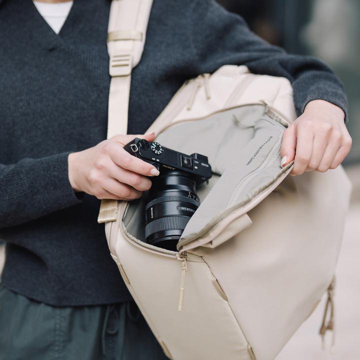 Productafbeelding Pgytech Backpack 16L OneGo Lite (Cream) (Foto rugzak, 16 l)