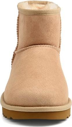 Actual product image Ugg Classic Mini II (39)