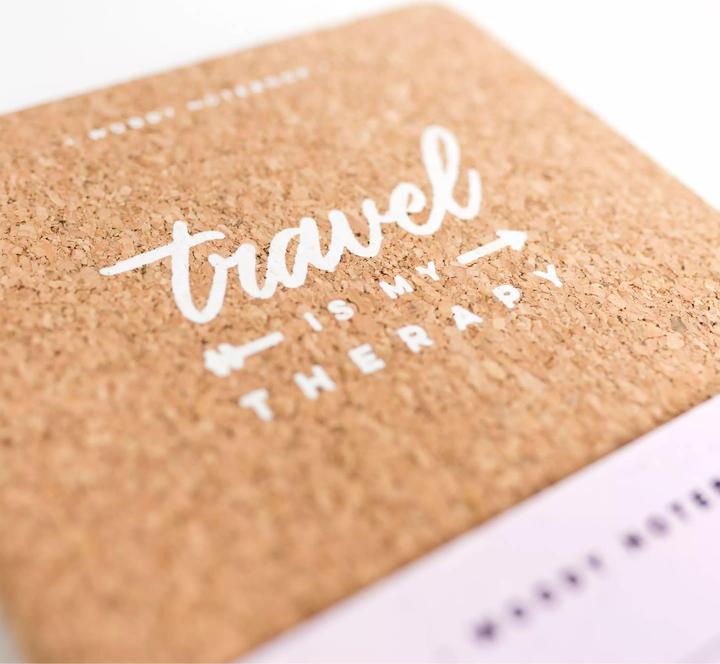 Produktbild Miss wood Woody Notebook Cork - A5 - Travel is my Therapy (A5, Blanko, Harter Einband)