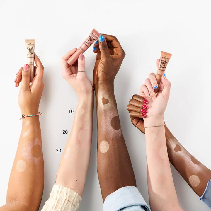 Produktbild essence Baby Got Glow liquid highlighter (10 Sassy in Silk, Highlighter)