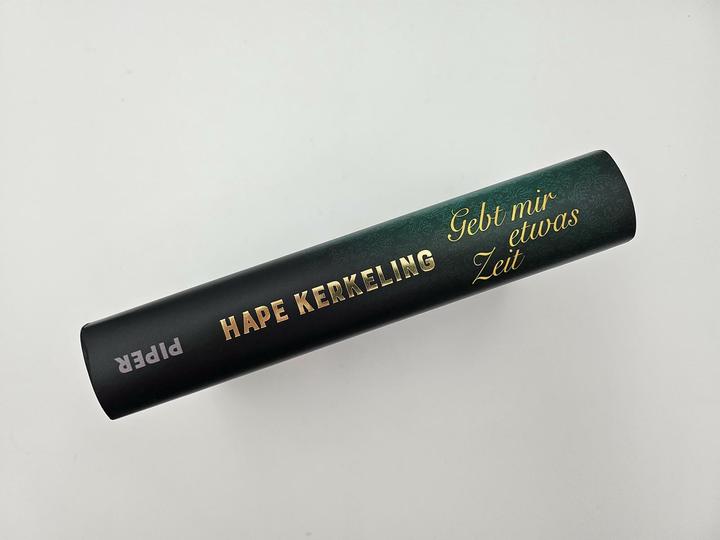 Actual product image Piper Gebt mir etwas Zeit (German, Hape, Kerkeling, 2024)
