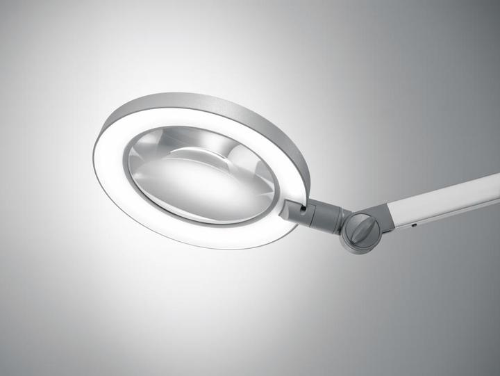 Produktbild Waldmann LED-Lupenleuchte MLD, 3,5 Dioptrien-Linse, stufenlos dimmbar, 12 W, 792 lm, 5000 K, Alum... (792 lm)