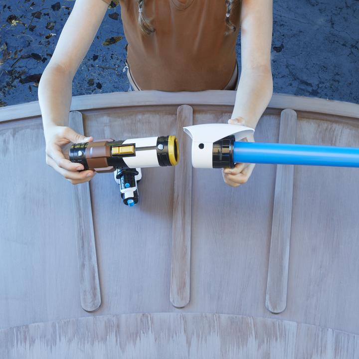 Produktbild Hasbro Lightsaber Forge Obi-Wan Kenobi