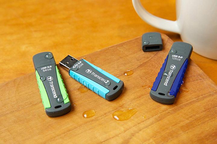 Actual product image Transcend JetFlash 810 (64 GB, USB-A)