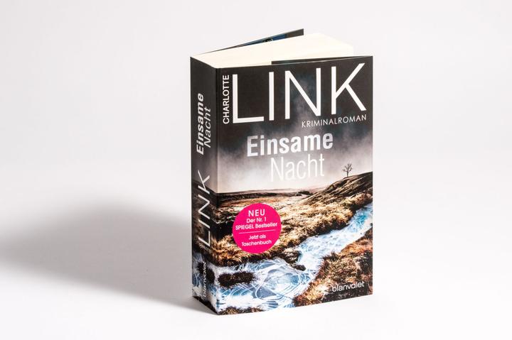 Actual product image Einsame Nacht (German, Charlotte Link, 2023)