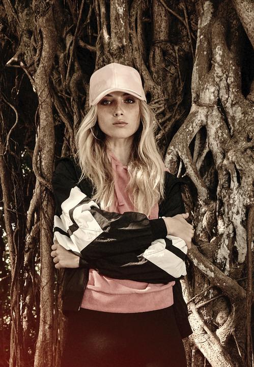 Immagine prodotto Urban Classics Giacca a pipistrello Crinkle da donna (XS)