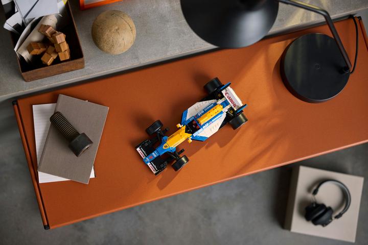 Immagine prodotto LEGO Williams Racing FW14B mit Nigel Mansell (10353, LEGO Icons)