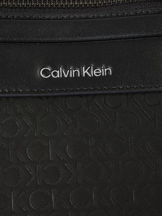 Actual product image MGA Na (5% Polyurethane, 57% recycled polyurethane, 38% polyester)