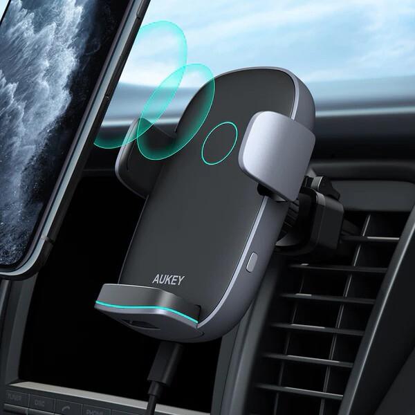 Actual product image Aukey Wireless Charging Phone Mount Navigator Wind II HD-C52 Black, Built-in charger