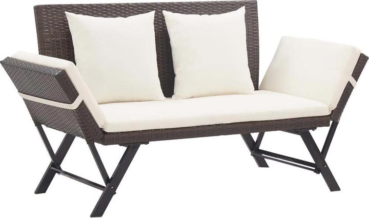 Braunes Rattan + cremeweisse Kissen