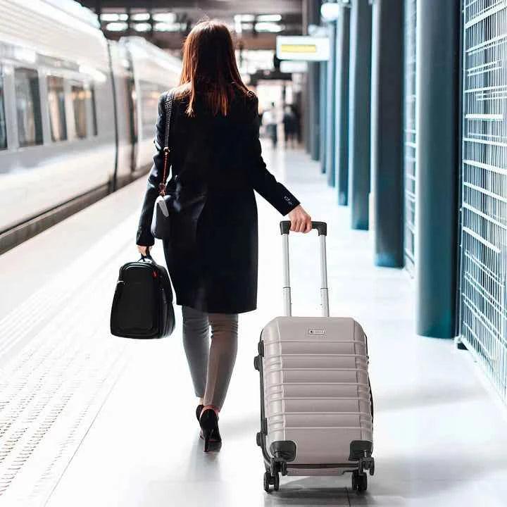 Produktbild Juskys 3-teiliges Hartschalenkoffer-Set mit 360° Rollen (120 l, M (50 - 90l), XL (ab 115l))