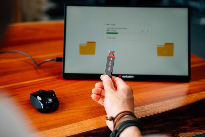 Produktbild Verbatim Dual QuickStick (256 GB, USB-A, USB-C)