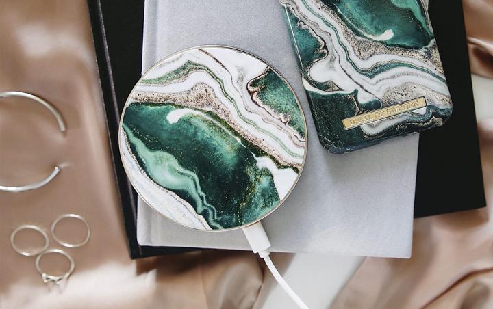 Produktbild iDeal Of Sweden Golden Jade Marble (10 W)