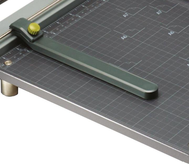 Actual product image Rexel ClassicCut CL410 (25 Sheets, A4)