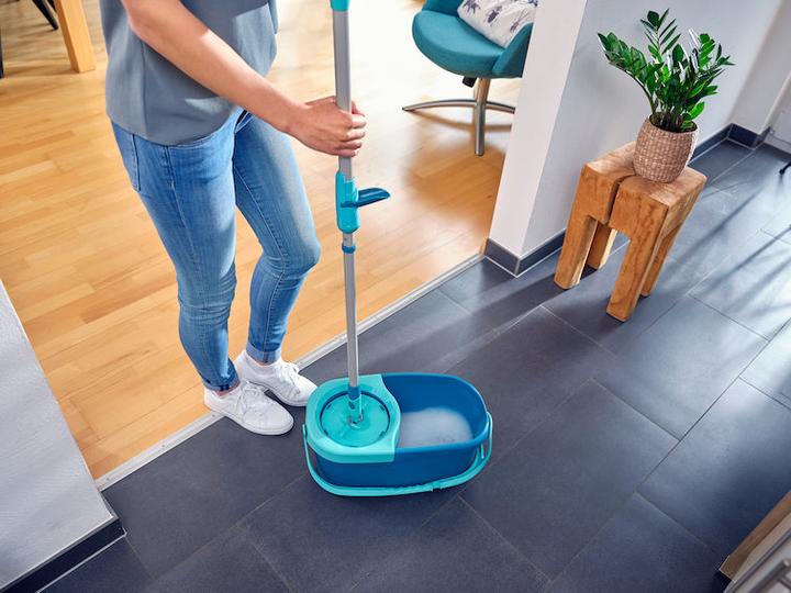 Actual product image Leifheit CLEAN TWIST Ergo Disc Mop Set (1 pcs.)
