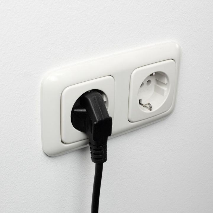 Actual product image Powercord mains connector CEE7/7 male (angled) (1 m, CEE 7/7)