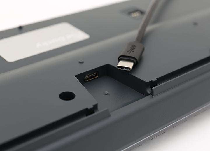Actual product image Ducky One 2 Skyline (DE, Cable)