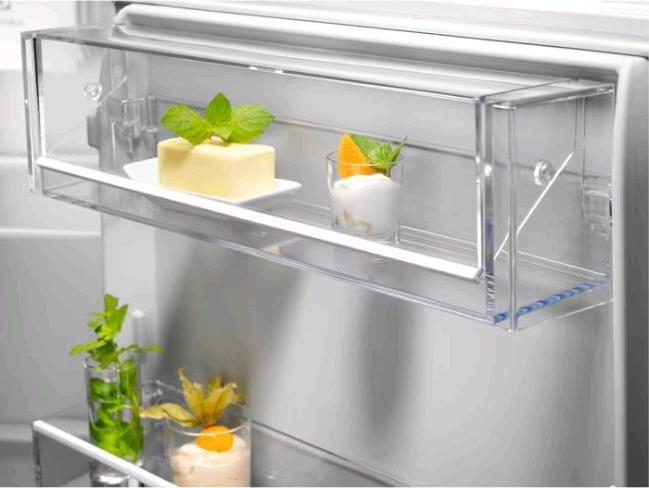 Actual product image Electrolux ENG7TE75S 700 Series GreenZone Combined Refrigerator (376 l)