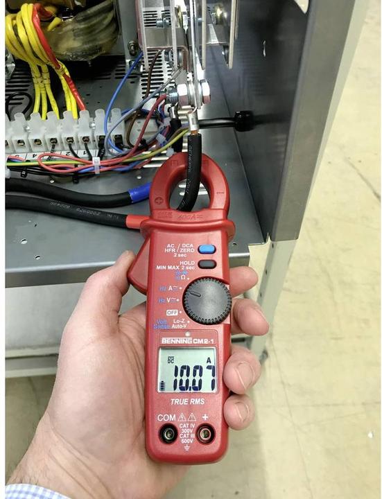 Actual product image Benning 044689 Digital Current Clamp Multimeter (CAT III 600V, CAT IV 300V)