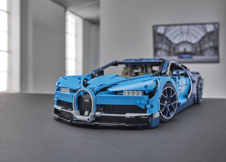 Immagine prodotto LEGO Bugatti Chiron (42083, LEGO Technic, Set LEGO rari)