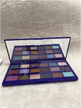 Actual product image Makeup Revolution I Heart Revolution Tasty Eyeshadow Palette Popcorn 22G