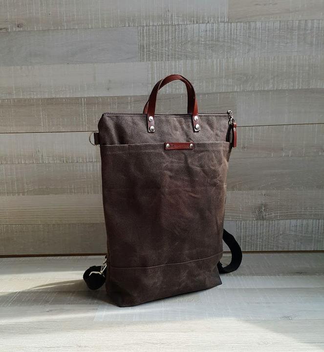 Image du produit Only-Bags.Store Sac à dos en toile cirée - Marron café, sac à dos convertible, sac à couches, A3, sacs à dos