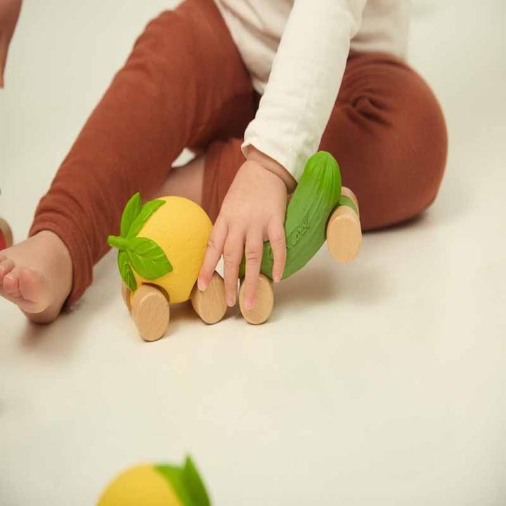 Actual product image Oli and Carol Lou The Lemon Car