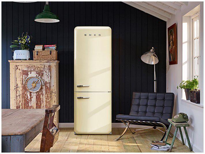 Actual product image Smeg Retro Style FAB32RCR5 (331 l)