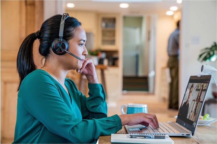 Actual product image Poly Voyager Focus 2 MS (Cable, Wireless, USB-C)