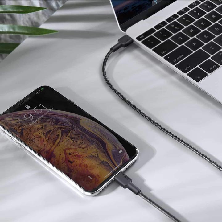 Produktbild Aukey CB-CL1 (1.20 m, USB 2.0)