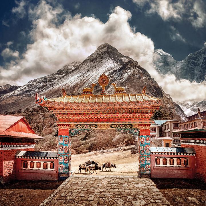 Actual product image Himalaya 2024 (30 x 30 cm, Hardcover, Spanish, French, Italian, Polish, English, Dutch, Czech, German)